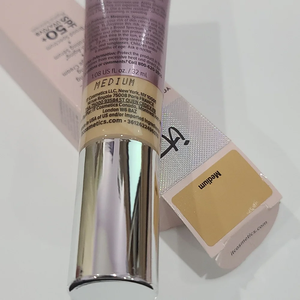 1/2 PRICE ✅ It Cosmetics CC+ Illumination SPF 50+ Anti-Aging ✨Exp 2026 NIB